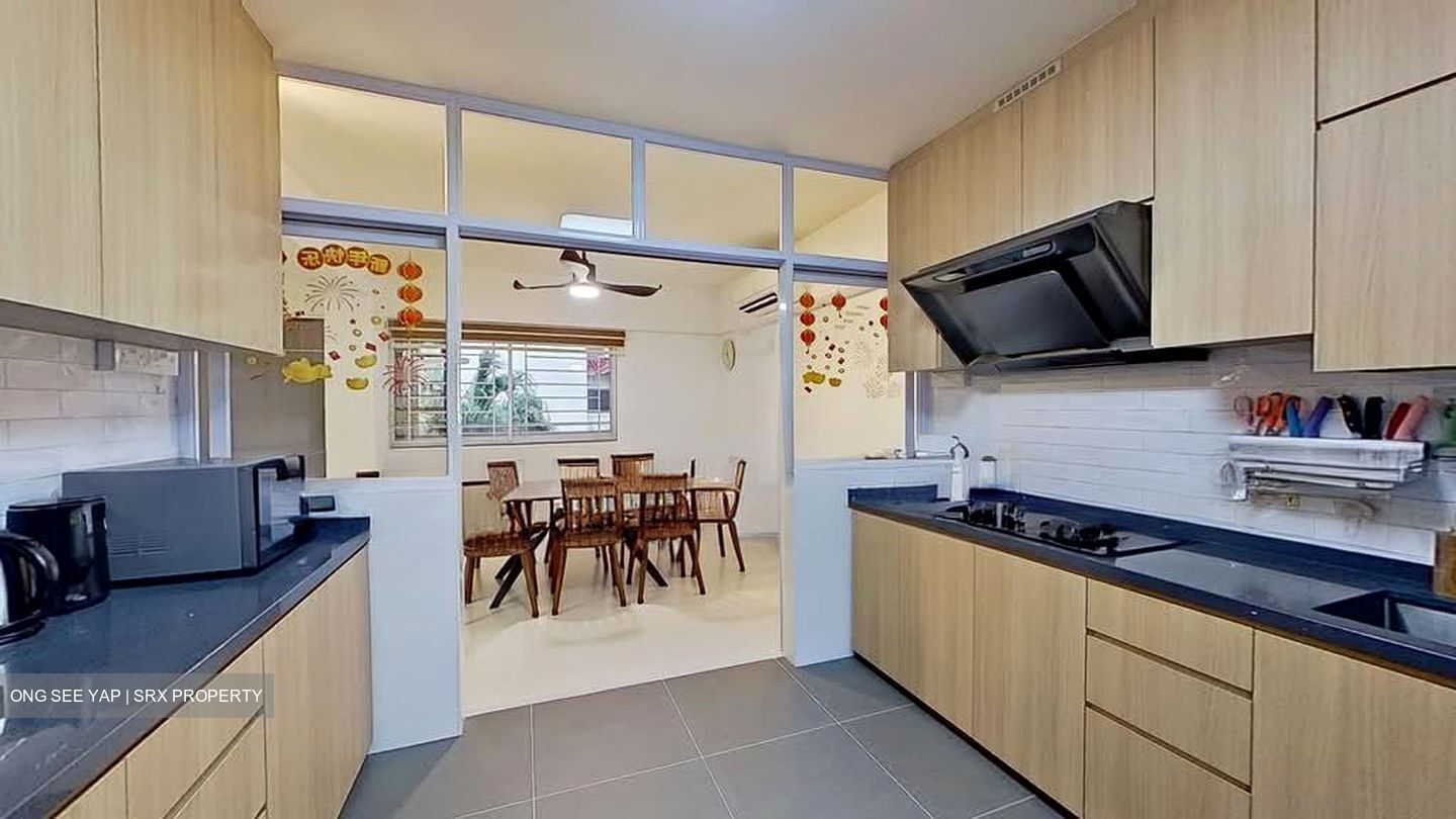 Blk 853 Hougang Central (Hougang), HDB Executive #539126721